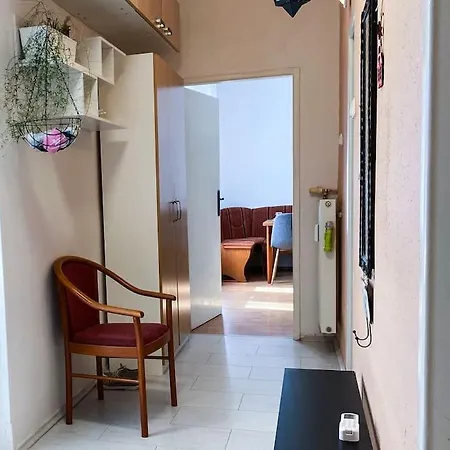 Cozy And Modern 2-bedroom Apartmán Bratislava